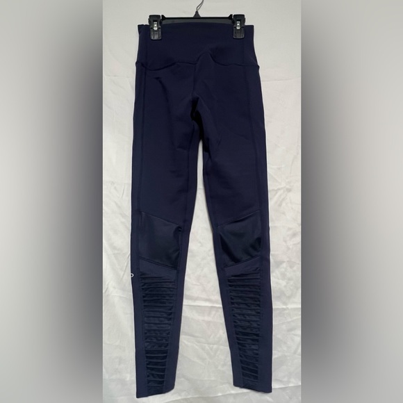 ✨Pristine✨ ALO Yoga Navy High Waisted Moto Leggings Activewear Workout Gym - Picture 7 of 10